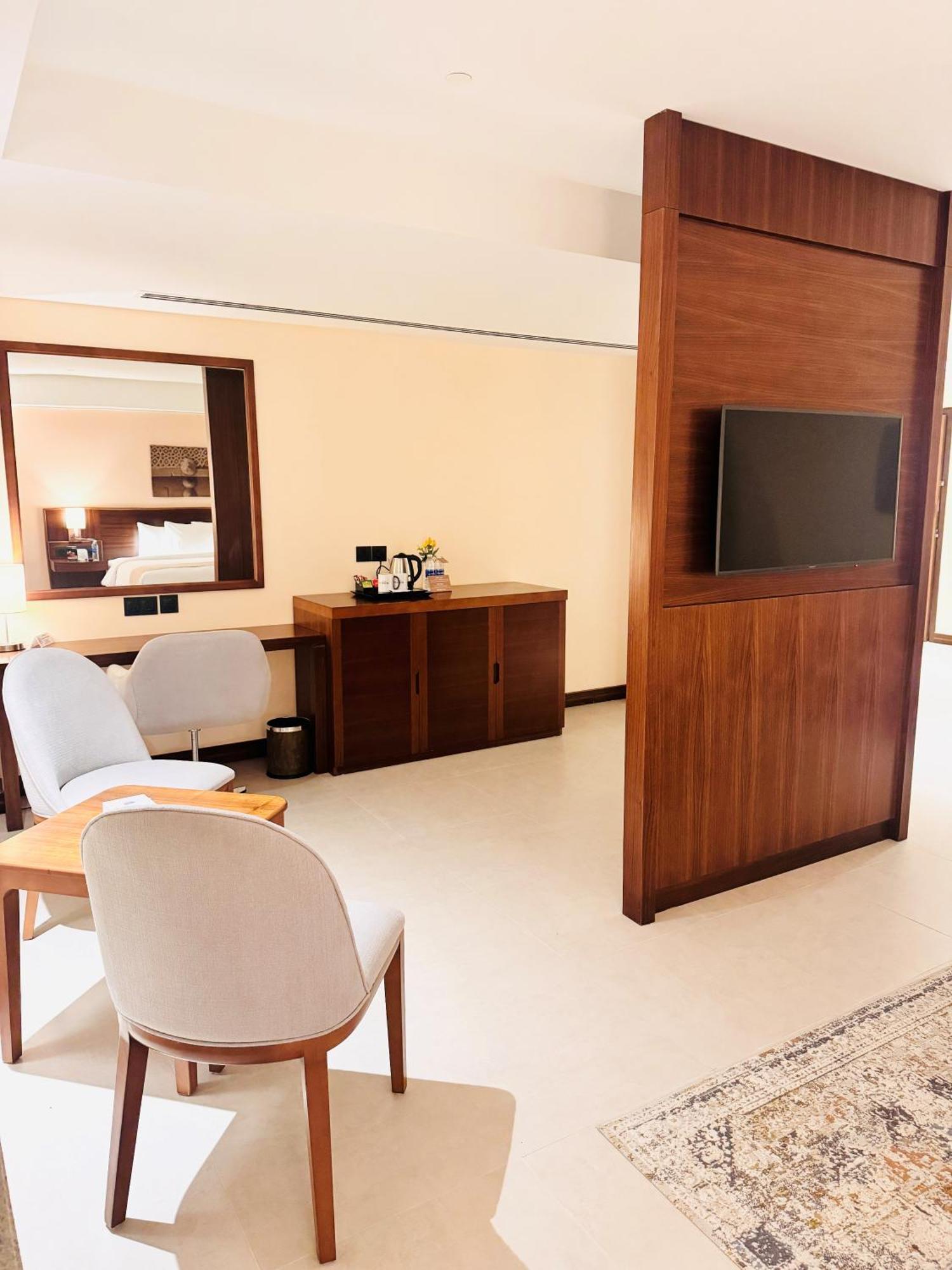 Kyriad Hotel Salalah Exterior foto